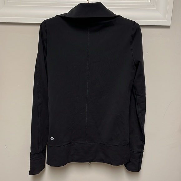 Lululemon Black Full Zip Jacket - Picture 2 of 5